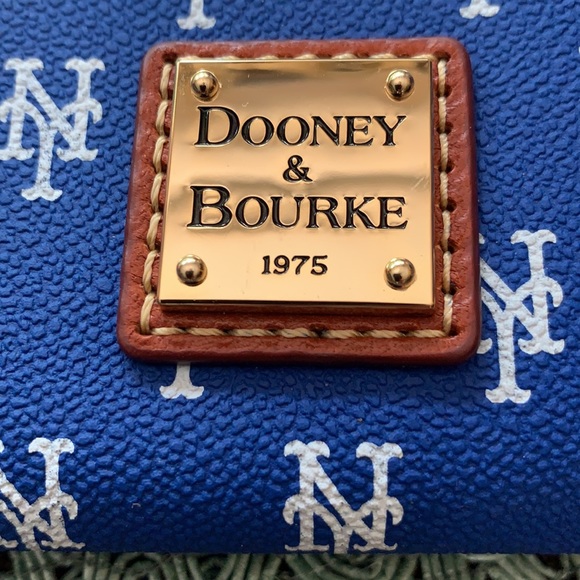 New York Mets Dooney & Bourke crossbody bag - Picture 3 of 8